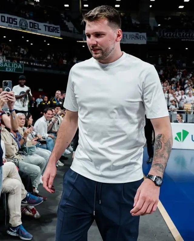 关于东契奇迎来三赛季高光表现，FPX球迷沸腾！的信息-官方网站