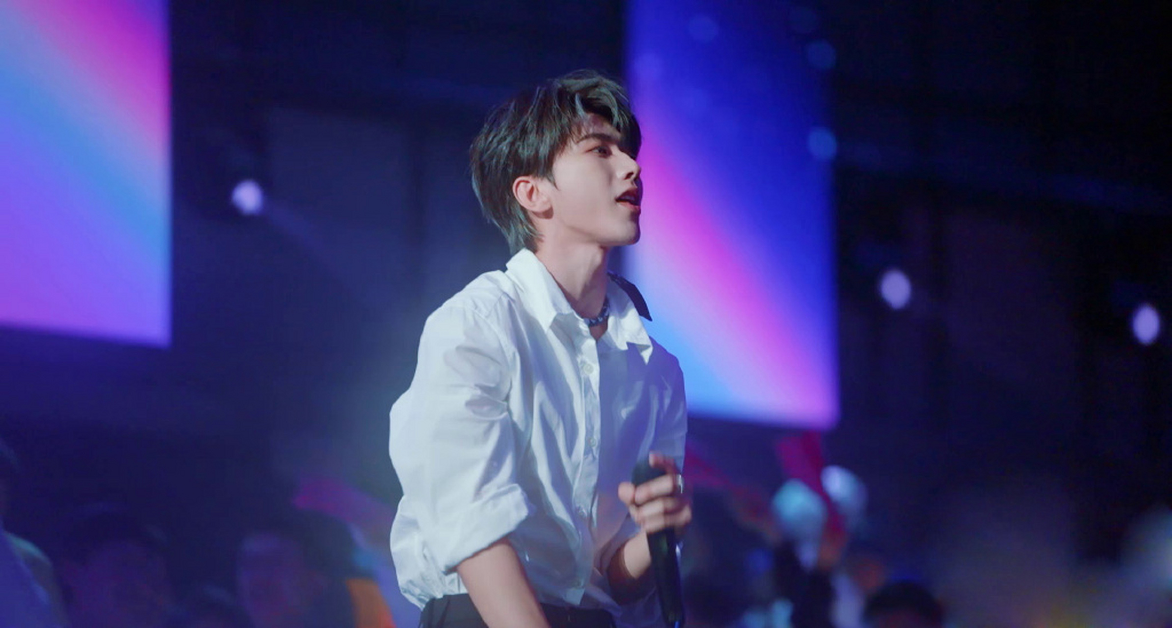  JackeyLove回归赛场，势不可挡首场状态亮眼，老鹰观众沸腾！-半岛体育app